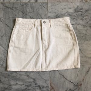 White denim skirt